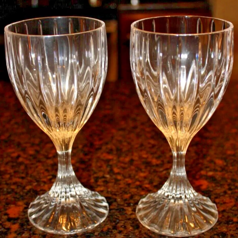 Mikasa Park Lane Wine Glass Set of 2 Crystal Cut Wine Stemware Goblet 6.5"